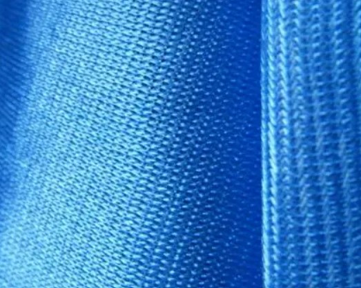 Warp woven fabric, weft knitted fabric can be hand knitted
